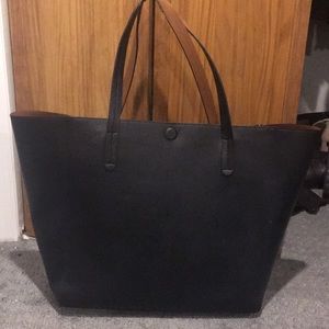 Sturdy faux leather tote bag